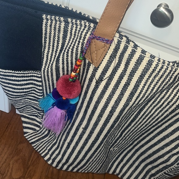 NWOT striped beach tote with colorful tassels - Picture 3 of 3